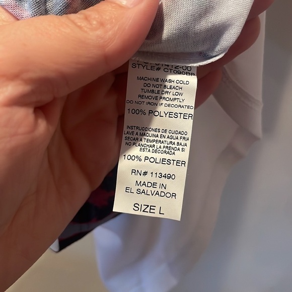 💋NWOT Marilyn Monroe women’s top💋 PINK AND WHITE CHEETAH PRINT SIZE M - Picture 9 of 11